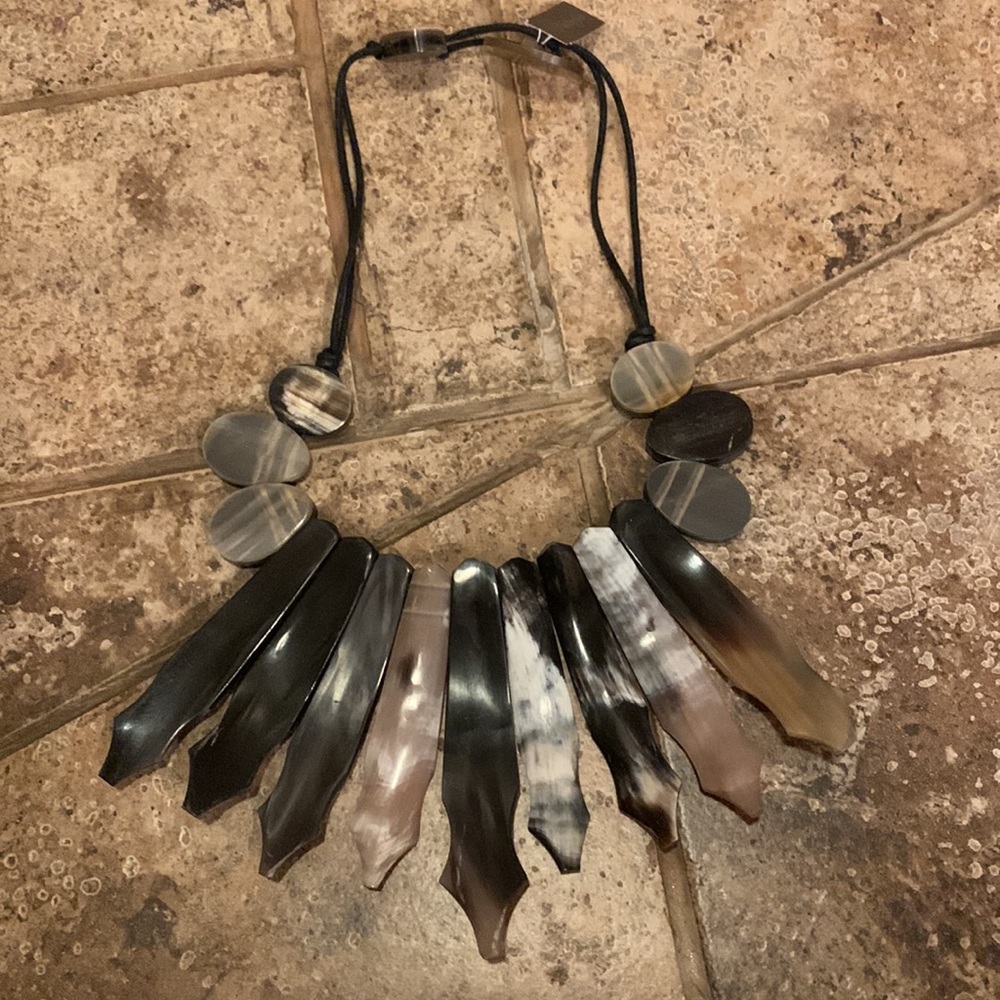 NEW Unique Natasha Necklace - Picture 2 of 5